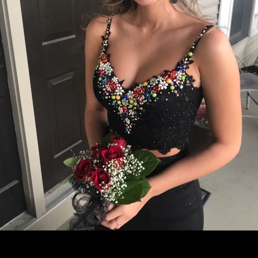 Sherri Hill prom dress - Picture 3 of 6